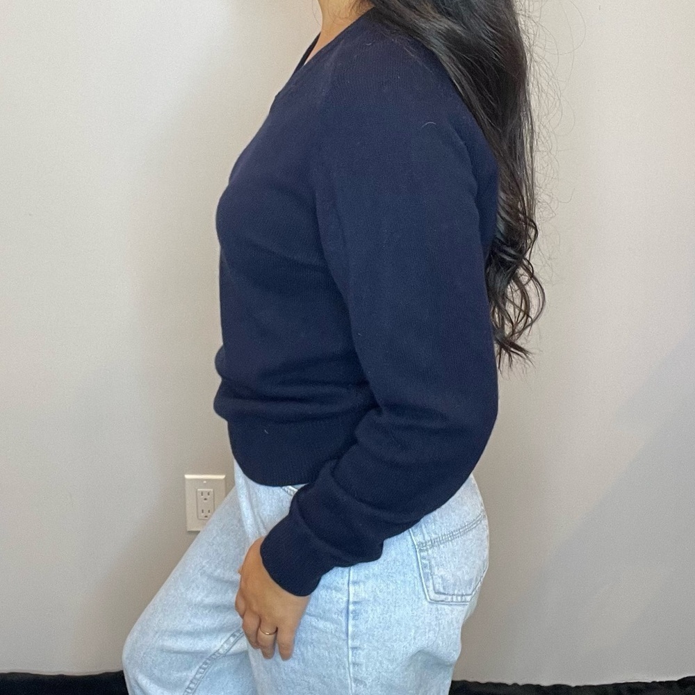 💙🧶 Vintage L.L. Bean Women’s Navy Blue V-Neck Sweater | Size S-Regular 🧶💙 - Picture 3 of 12